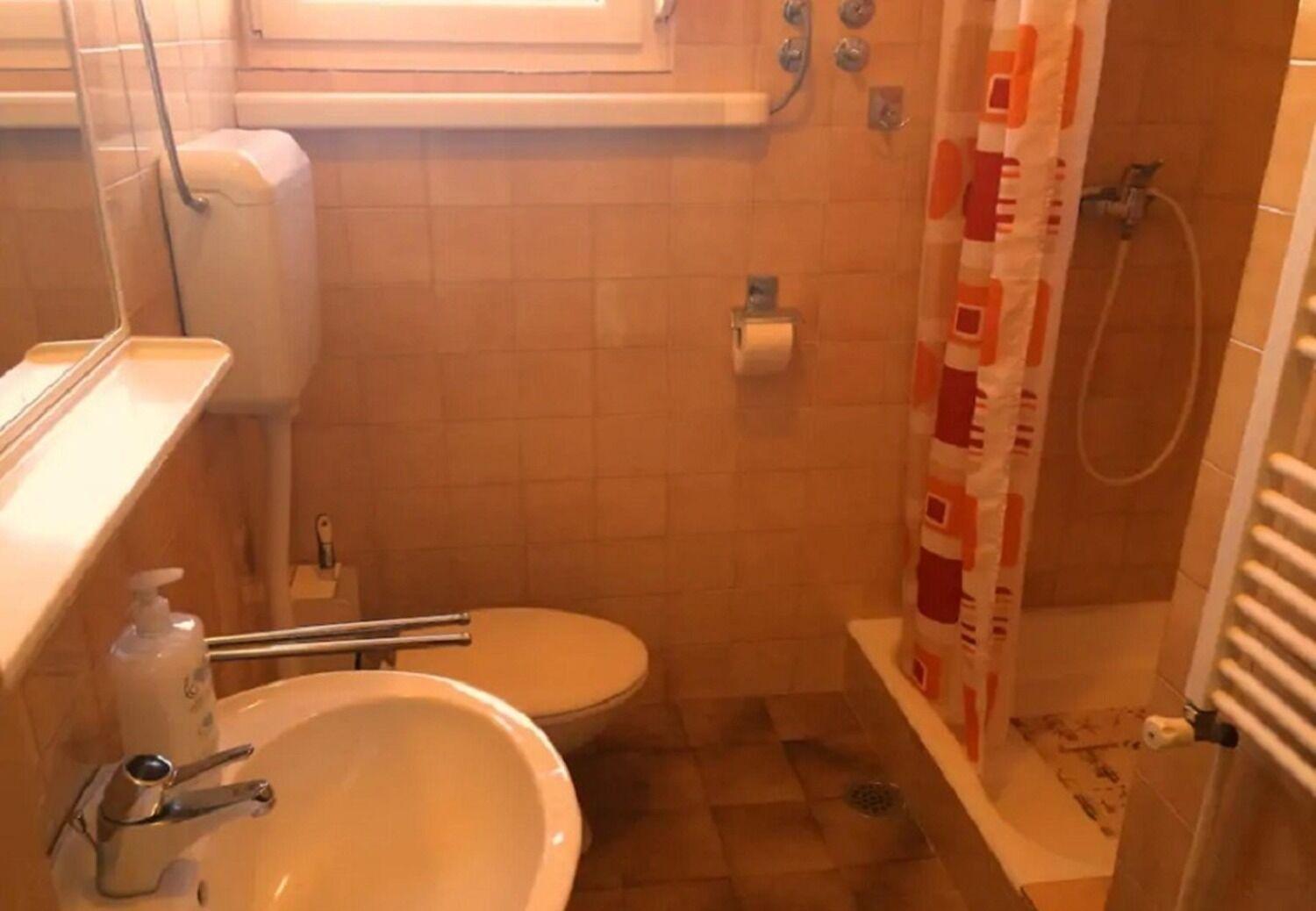 Apartments And Rooms Ognjen - Family Apartments With Free Parking Betina  Exteriör bild